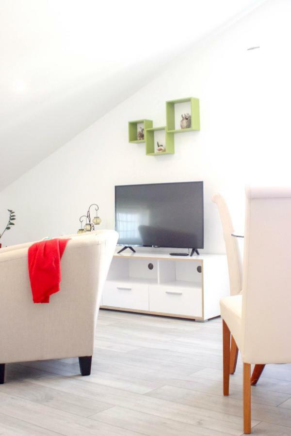 Studio Apartman Sky Ровинь Экстерьер фото